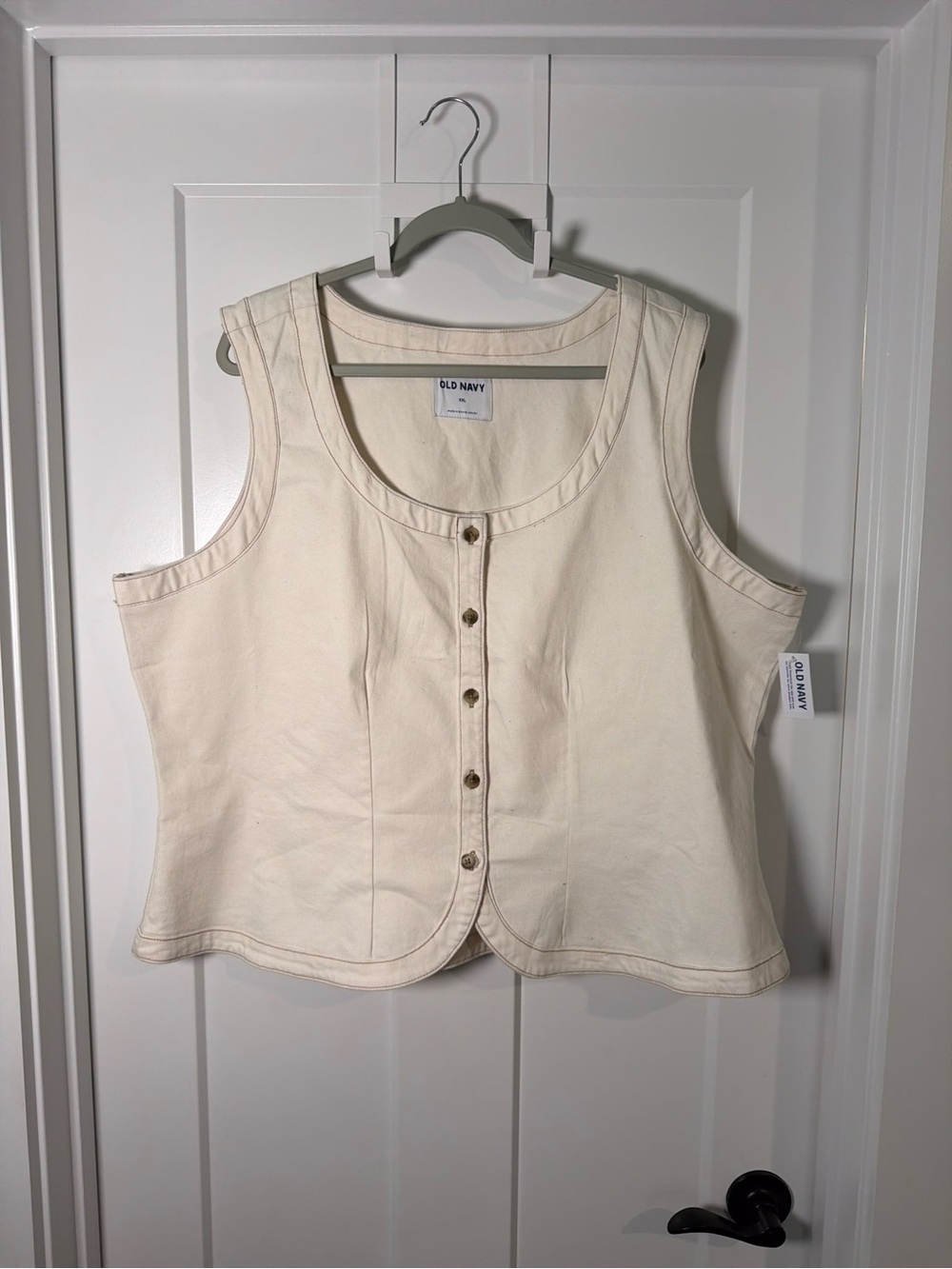 Old Navy Cream Button-Front Sleeveless Tank